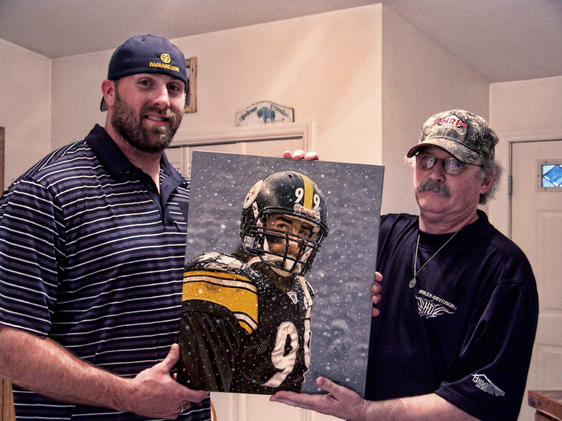 Pittsburgh Steelers defensive end Brett Keisel (99) looks at his left